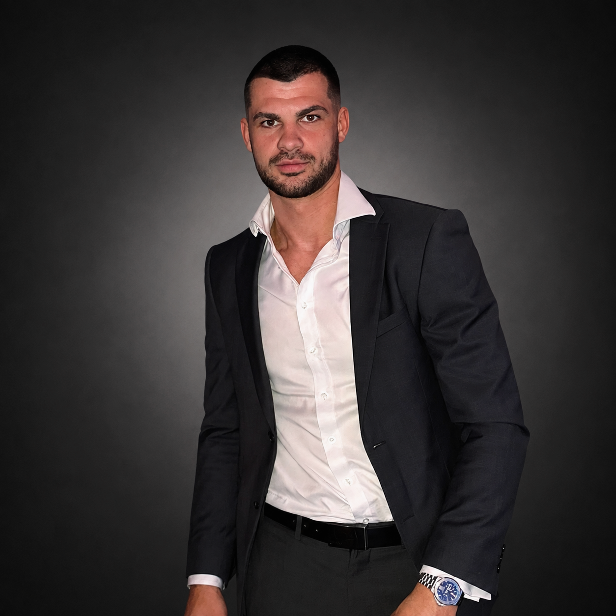Harvey Thorniley, Co-Founder · Operations
